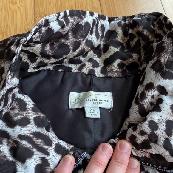 Womens - Leopard print - Black & White Studio Works Sport XL - Picture 2 of 3